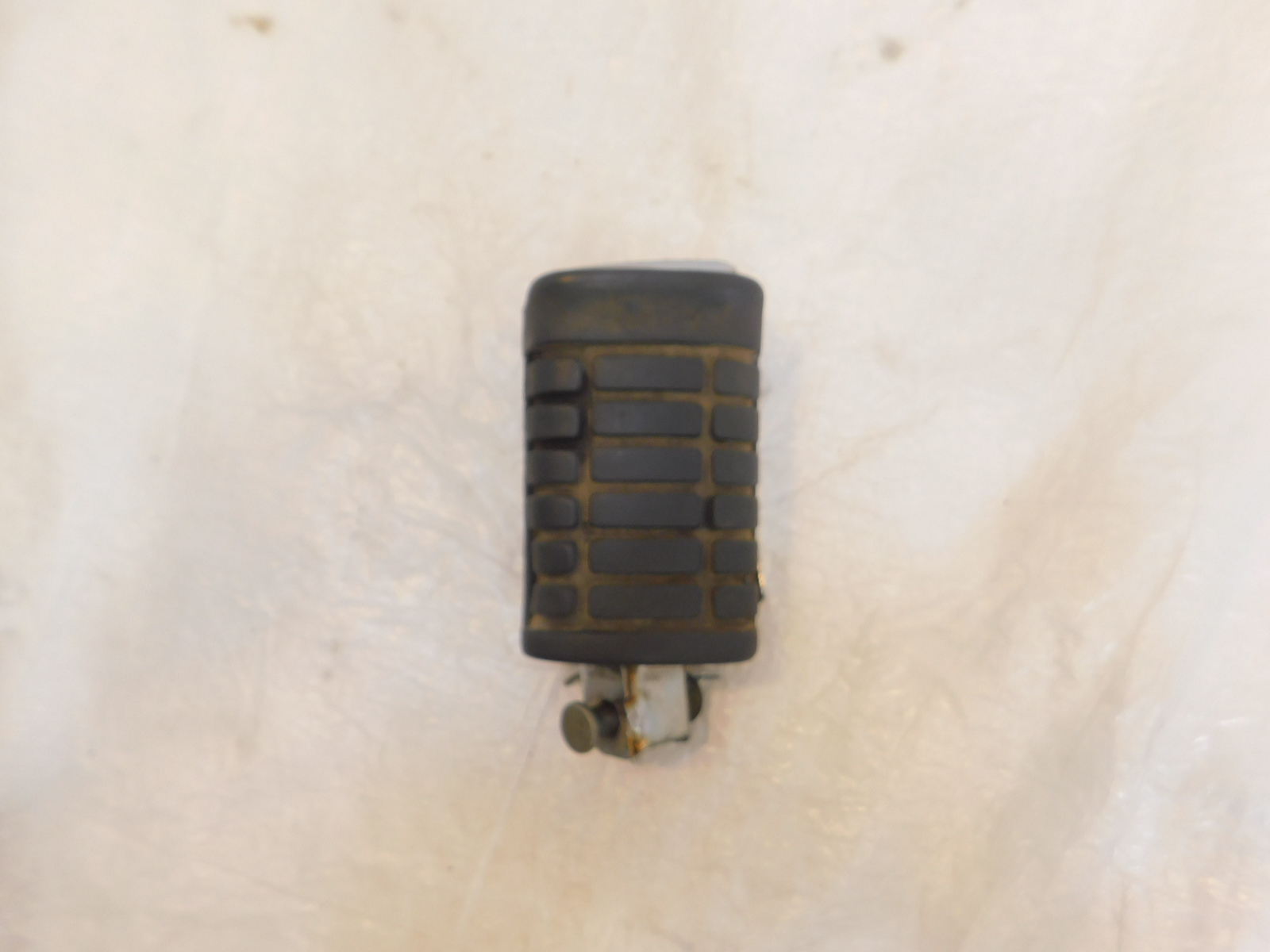 Honda V45 Magna 700 VF700 & 750 VF750C Rear Left Passenger Footpeg