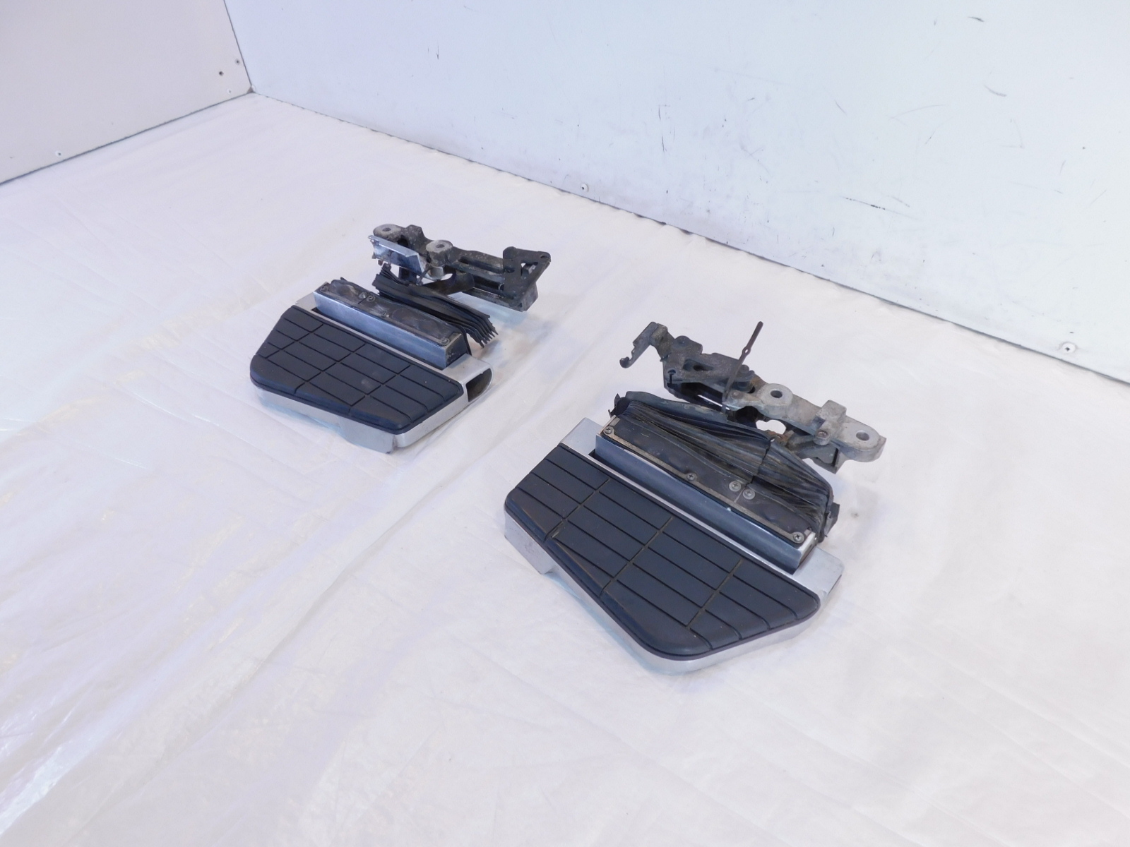 Honda Goldwing GL1500 Rear Left Right Passenger Footboard