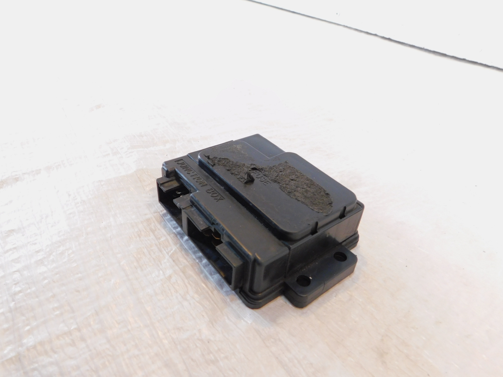 ୨୧ 2000-2005 Kawasaki ZR-750 ZR-7S Electrical Fuse Panel Relay