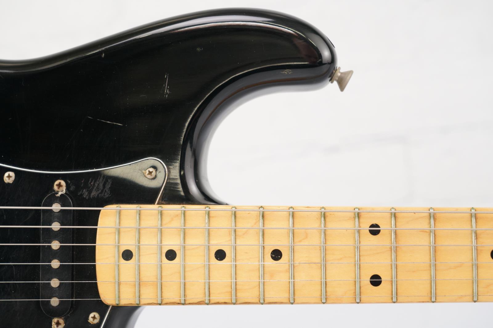 【メンテ済 】Squier Stratocaster Standard ケース付 メンテ済 】Squier Stratocaster Standard ケース付