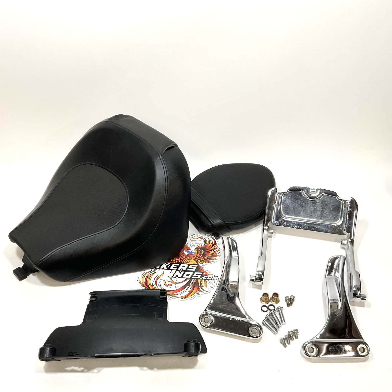 VERY NICE! Genuine Harley Softail Rocker C/CW Seat Kit 51476-08