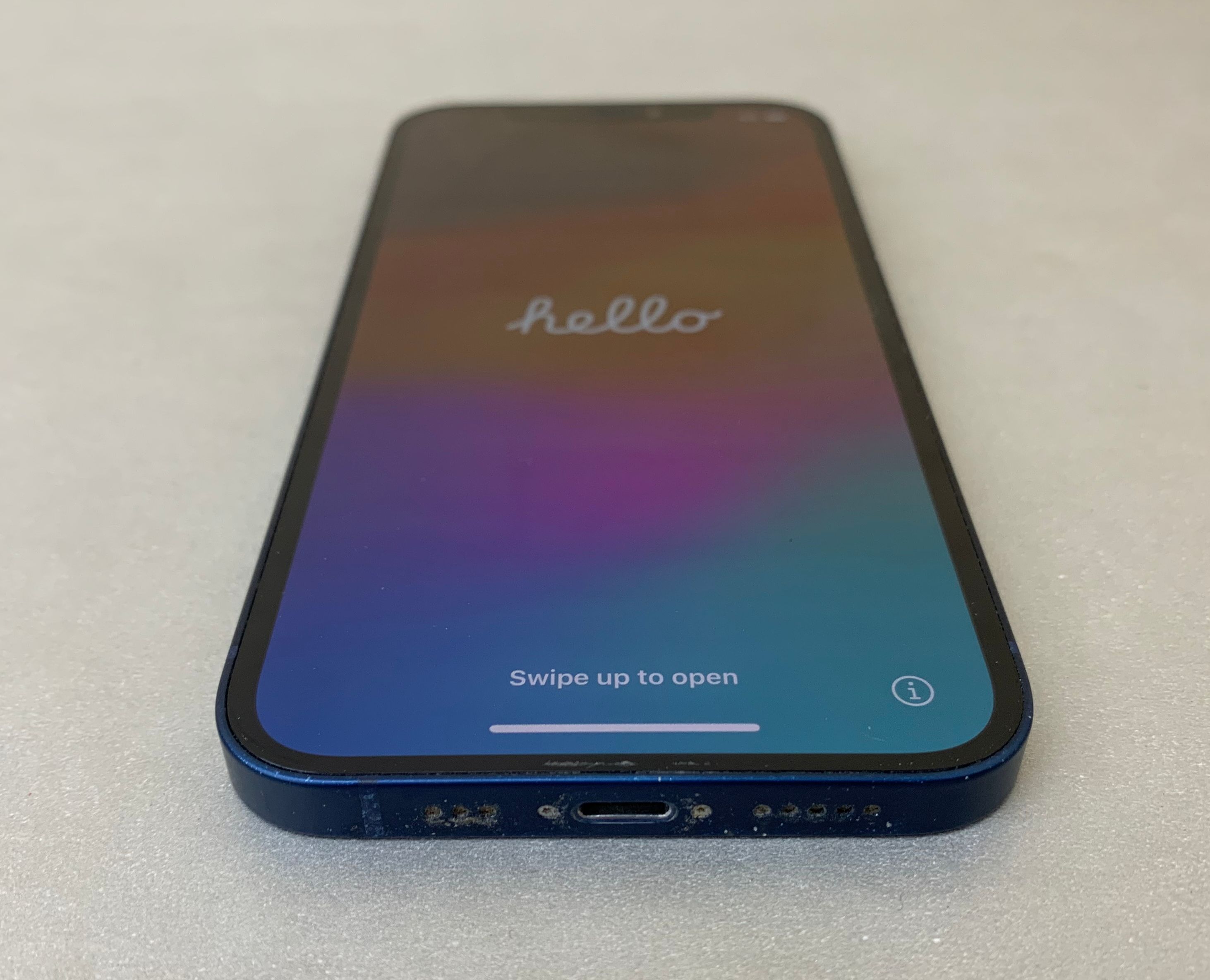 Apple iPhone 12 6.1