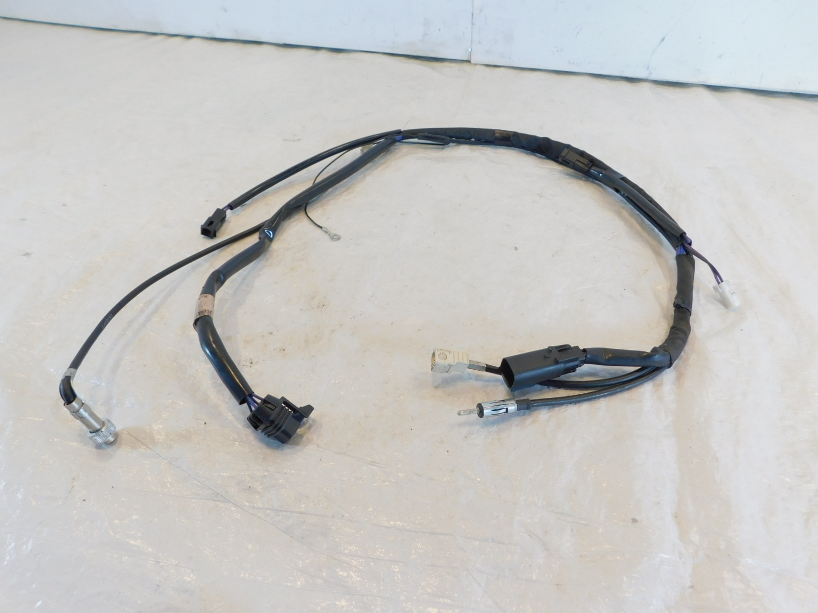 Harley Davidson Tri Road Electra Glide Tour Pak Luggage Box Wire