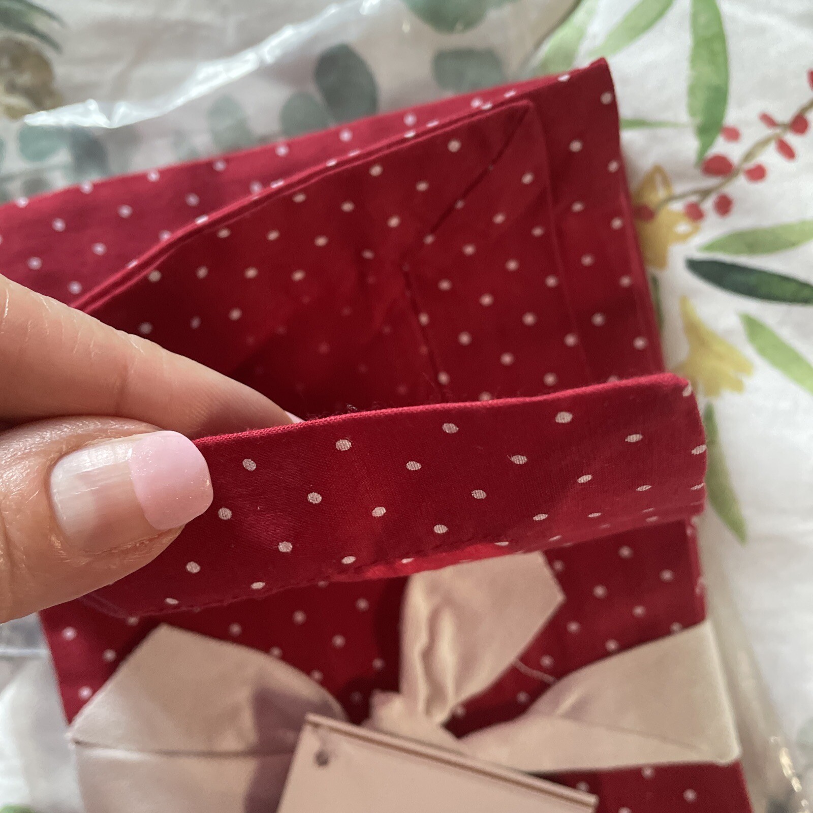 Pottery barn holiday Valentine party napkin red Christmas easter SET 4 gift π detailed image 5