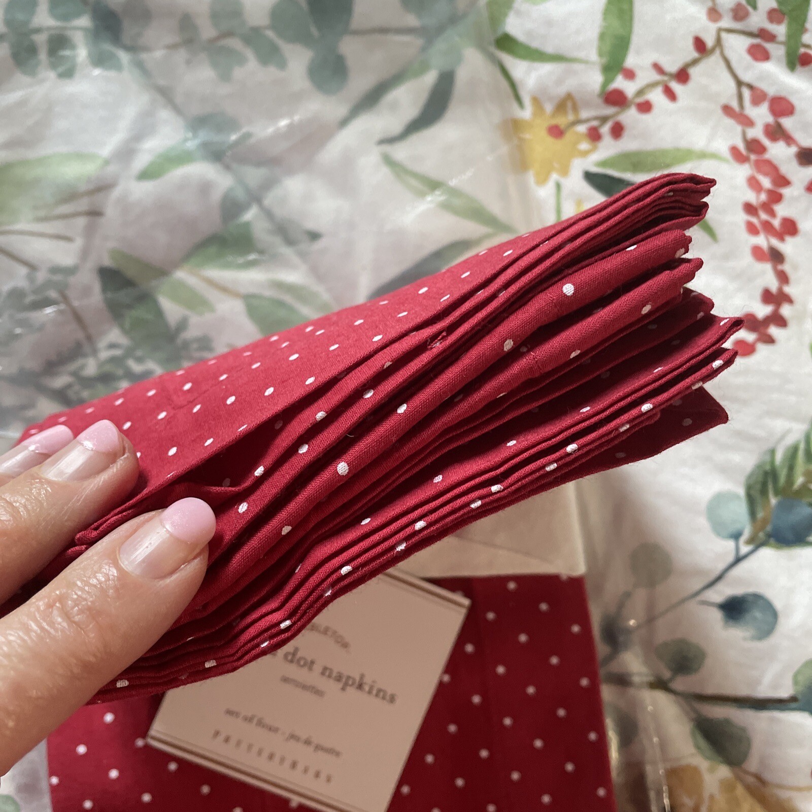 Pottery barn holiday Valentine party napkin red Christmas easter SET 4 gift π detailed image 6