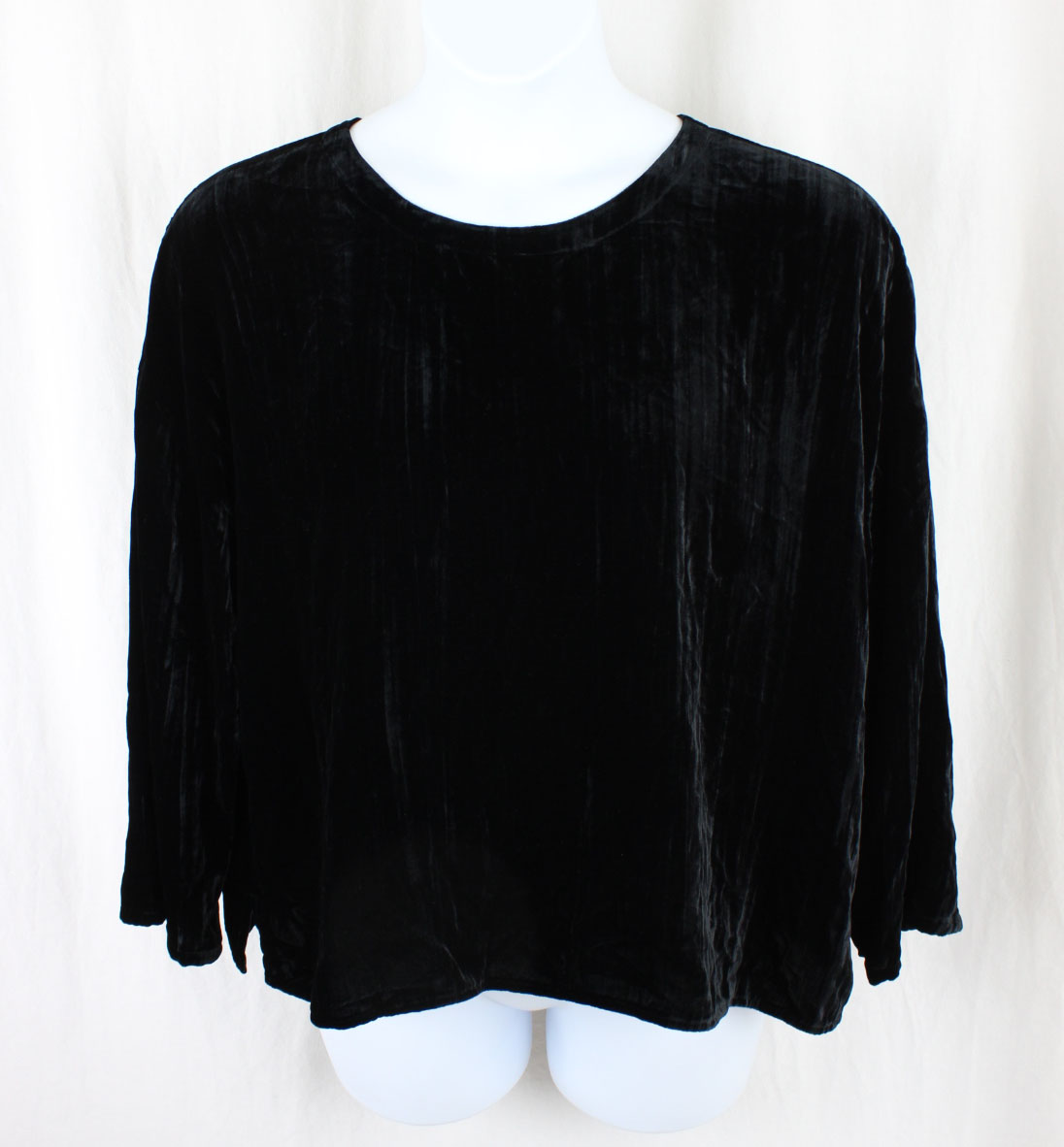 Eileen Fisher Women’s Black Velvet Round Neck Long Sleeve Top Size XL
