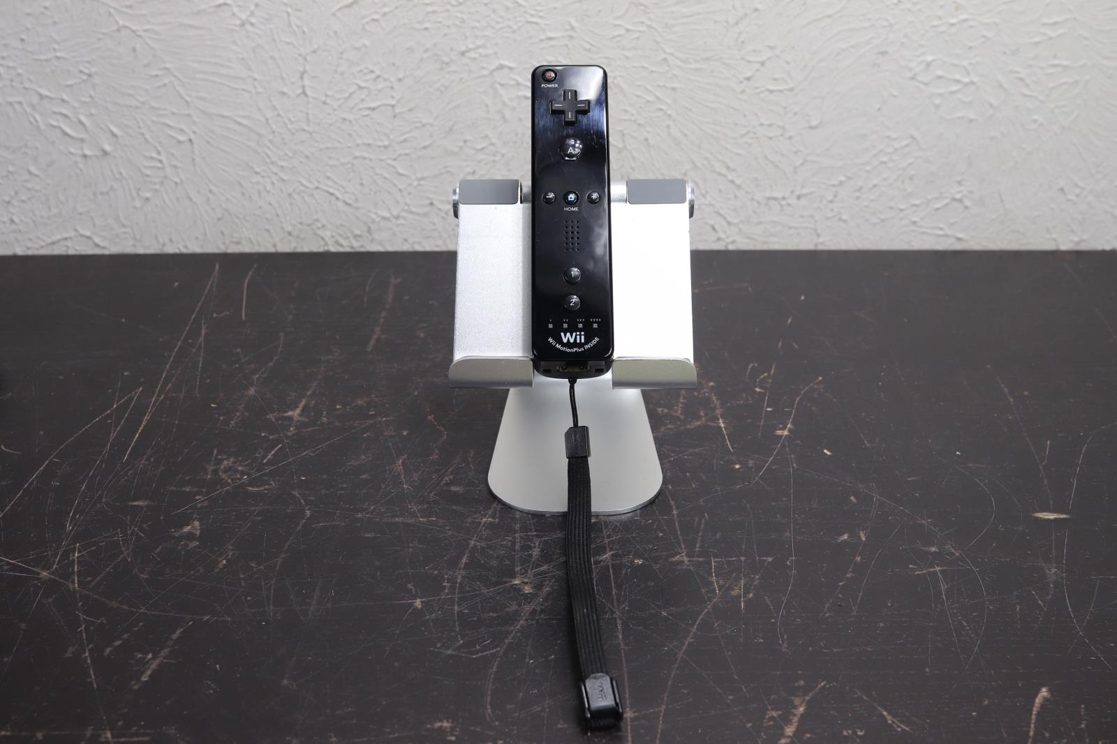 Nintendo Wii Remote Plus Controller - Black RVL-036