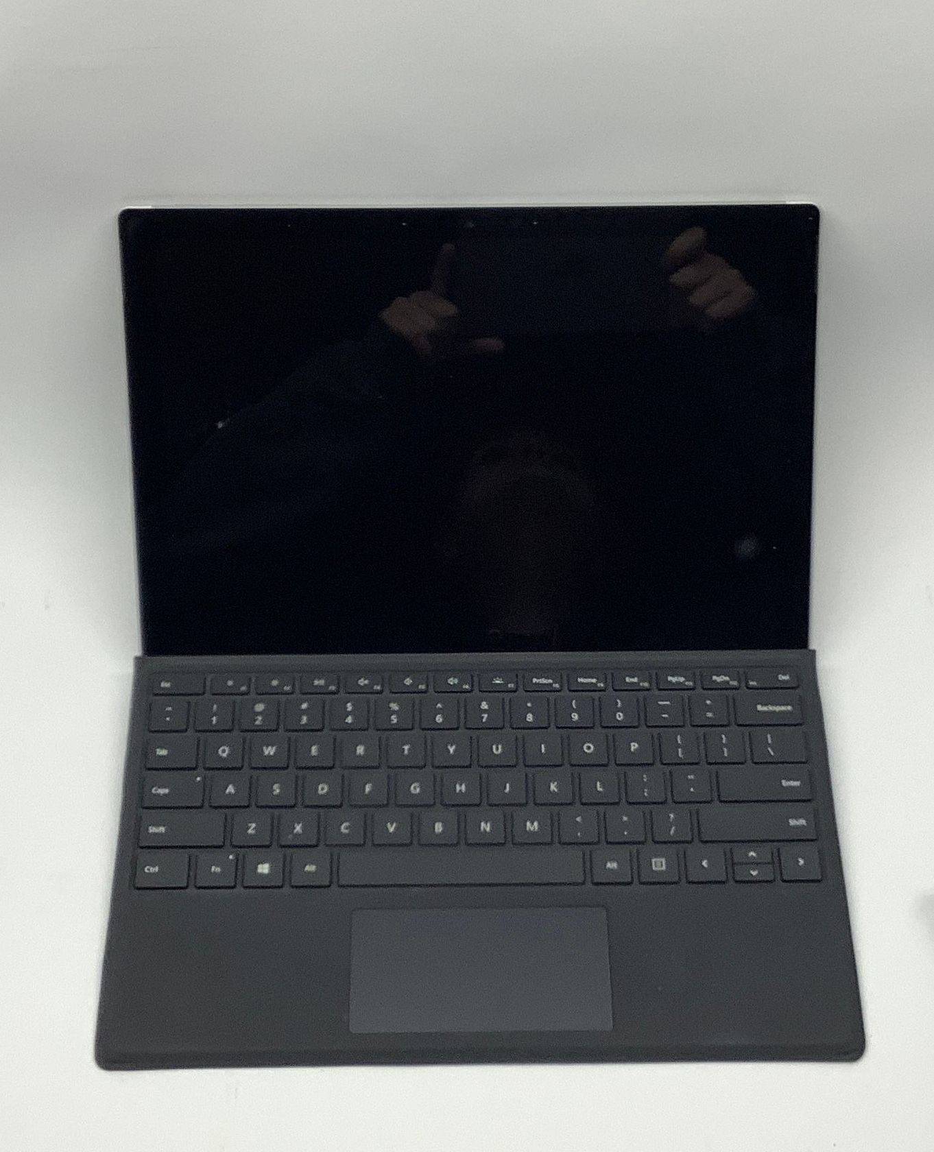 Microsoft Surface Pro 7 1960 11th Gen Intel i5-1135G7 @ 2.4GHz 